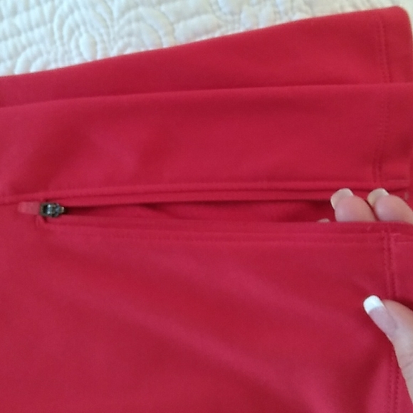 Under Armour Track/Warmup Pants, L - Picture 3 of 4